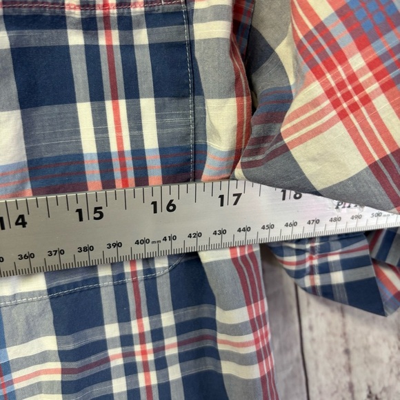 Vineyard Vines Men's Tucker Blue and Red Plaid Shirt Small - Picture 6 of 6